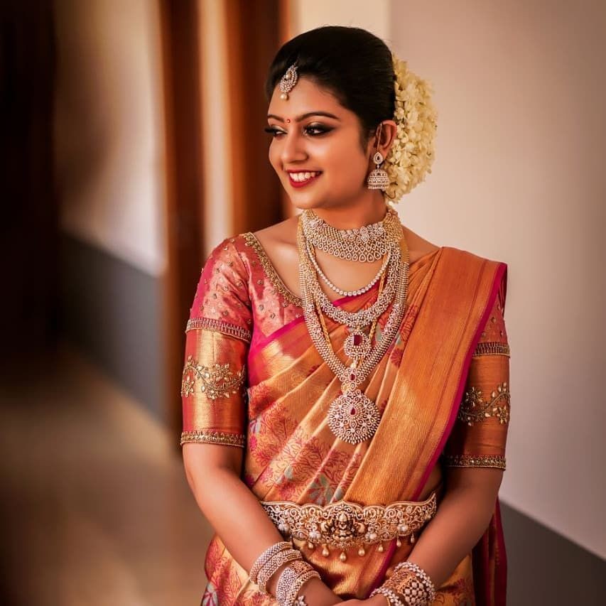 APPLE BEAUTY CARE AND ACCADEMY KANJIRAPPALLY